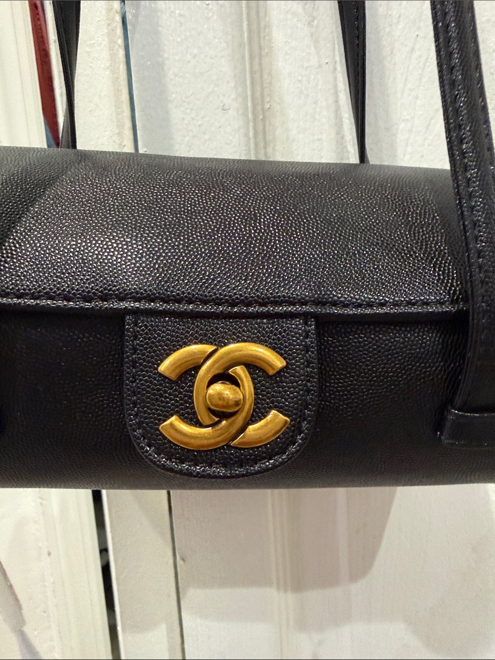 Purse - Picture 2 of 6